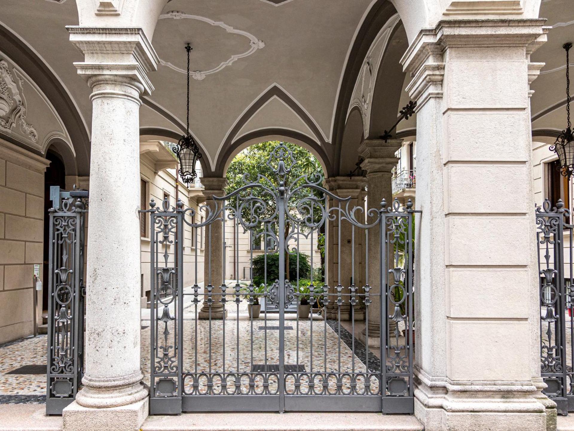 Luxury Sant'Ambrogio Apartment 米兰 外观 照片